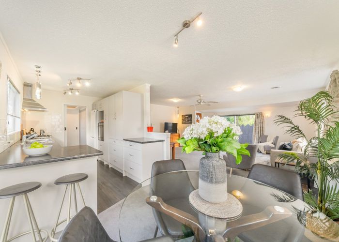  at 11A Mangaroa Hill Road, Maoribank, Upper Hutt
