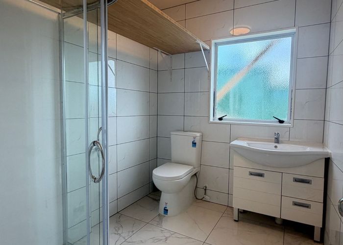  at 8a Penlington Place, Karori, Wellington, Wellington