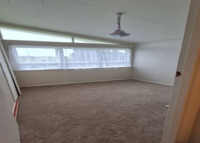  at 64 Dundee Place, Blockhouse Bay, Auckland City, Auckland