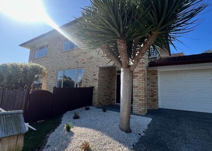  at 12 Janway Avenue, Flat Bush, Auckland