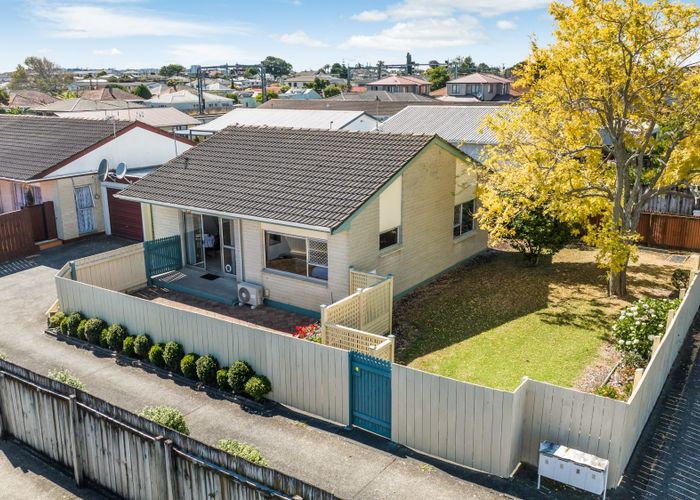  at 1/50 Kenderdine Road, Papatoetoe, Manukau City, Auckland