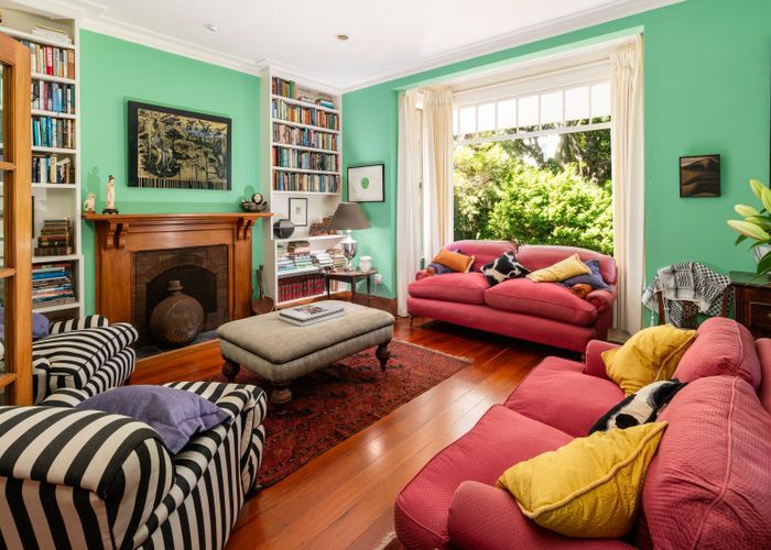  at 42 Central Terrace, Kelburn, Wellington