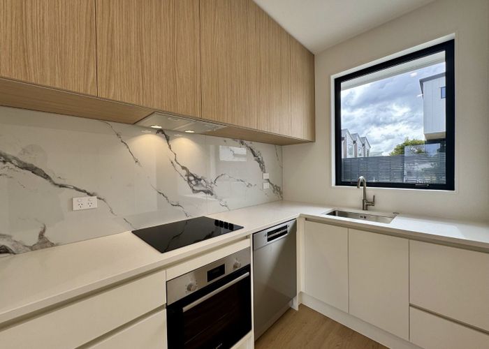  at 4/131 Lancaster Road , Beach Haven, North Shore City, Auckland