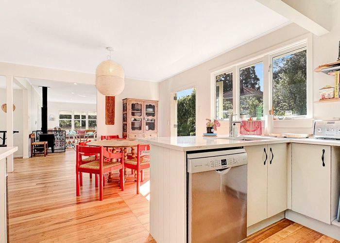  at 665 South Titirangi Road, Titirangi, Auckland