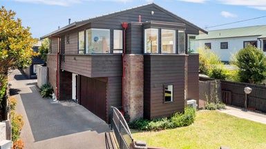  at 10 Castor Bay Road, Castor Bay, Auckland