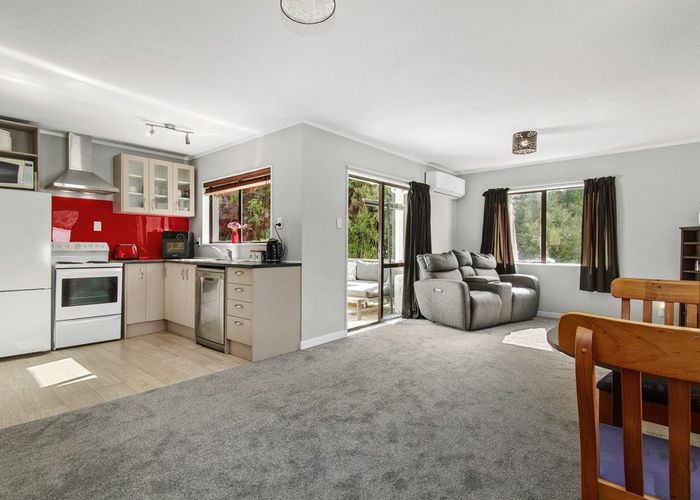  at 14a Kereru Grove, Stokes Valley, Lower Hutt, Wellington