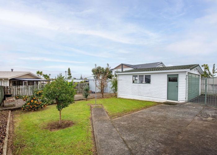  at 52 Glenview Terrace, Glenview, Hamilton, Waikato