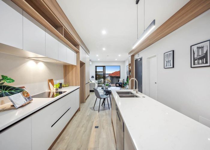  at Unit 1, 3 /1B Egremont Street, Belmont, North Shore City, Auckland