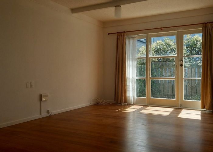 at 5/37 Pembroke Street, Hamilton Lake, Hamilton, Waikato