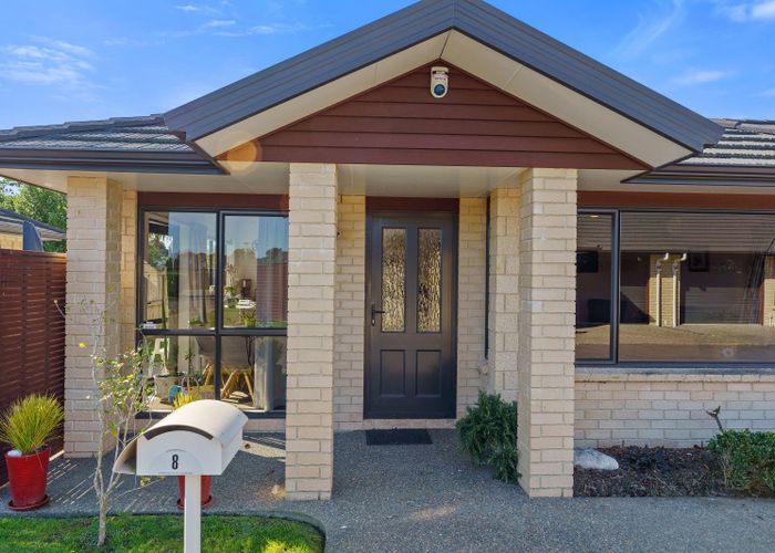  at 8 Ian Peter Way, Otaki