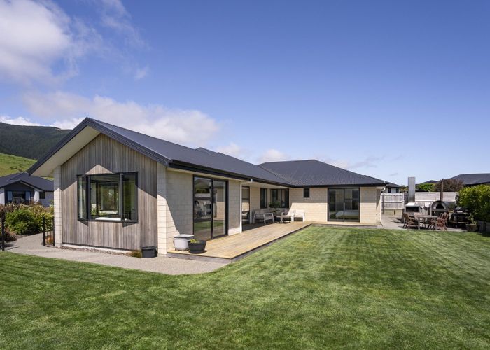  at 2 Huntaway Close, Stoke, Nelson, Nelson / Tasman