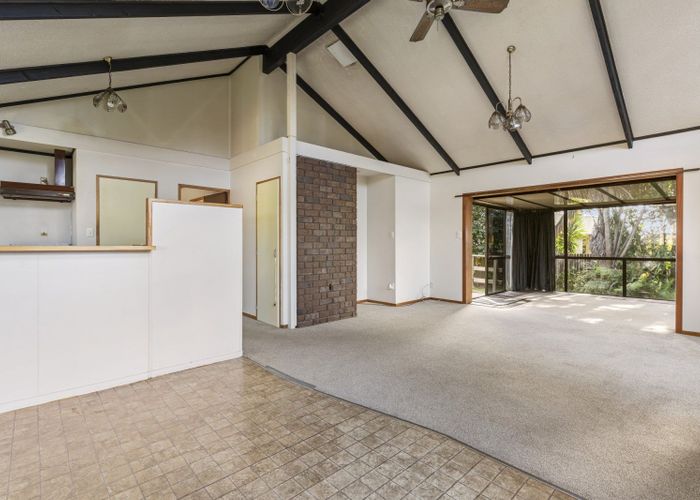  at 5 Johnston Place, Welcome Bay, Tauranga