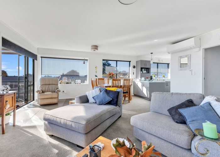  at 2/502 Devon Street East, Strandon, New Plymouth, Taranaki