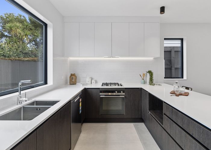  at 105 Sycamore Drive, Sunnynook, North Shore City, Auckland