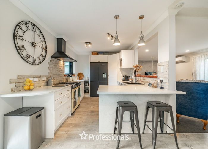  at 8 Sydney Crescent, Raumati South, Kapiti Coast, Wellington