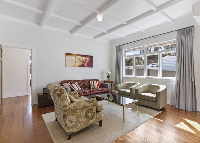  at 8 Jesmond Terrace, Mount Albert, Auckland