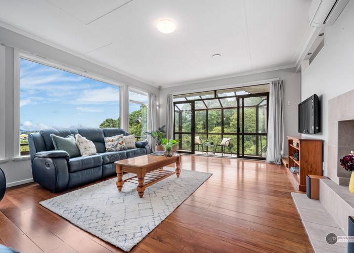  at 4 Wairere Road, Belmont, Lower Hutt
