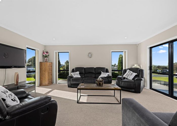  at 5 Omana Avenue, Helensville