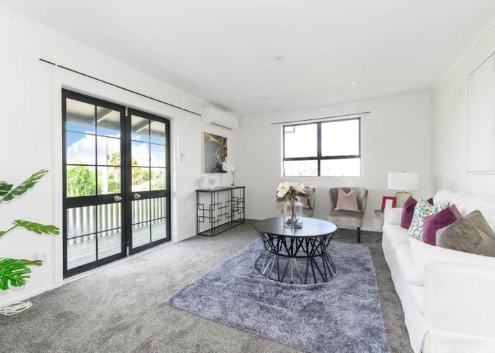  at 276 Sturges Road, Henderson, Auckland