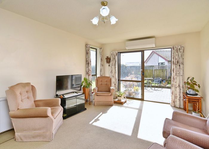  at 2/7 Cassidy Place, Belfast, Christchurch City, Canterbury