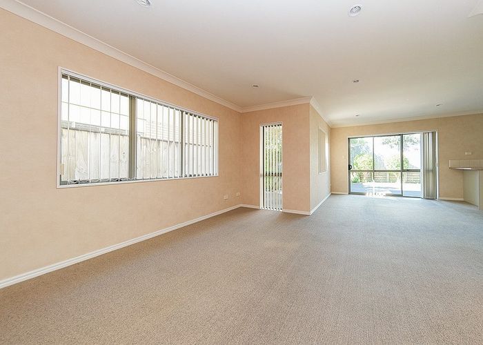  at 10 Lissleton Drive, East Tamaki, Manukau City, Auckland