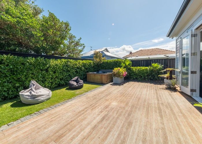  at 2 Adelaide Street, Petone, Lower Hutt, Wellington