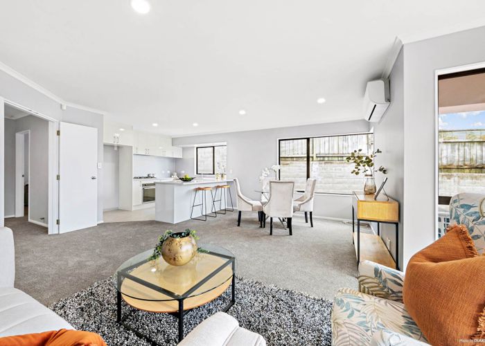  at 11/17 Matata Street, Blockhouse Bay, Auckland