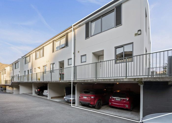  at Unit 8 / 1080 Frankton Road, Town Centre, Queenstown-Lakes, Otago