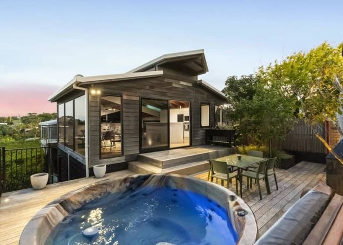  at 1/3 Swann Beach Road, Stanmore Bay, Rodney, Auckland