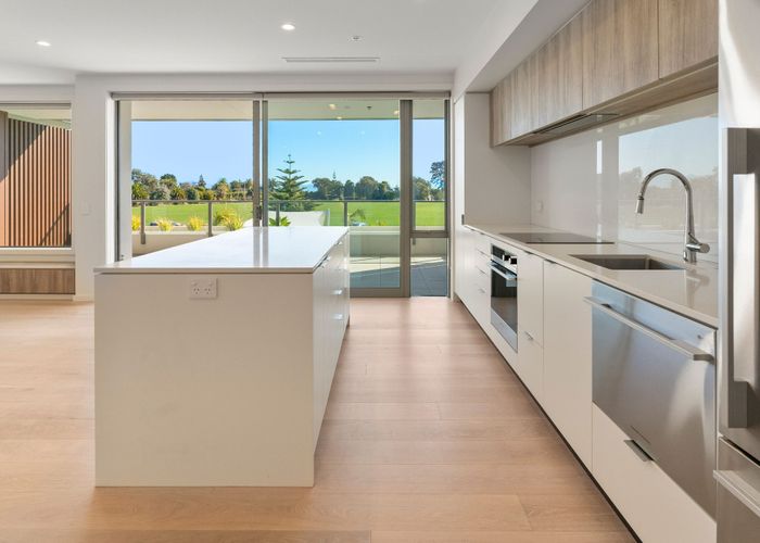  at 4/33 Beach Road, Tāhunanui, Nelson
