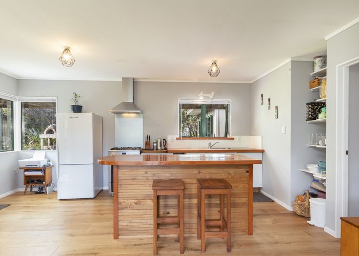 at 383 Brown Road, Hakaru, Kaiwaka