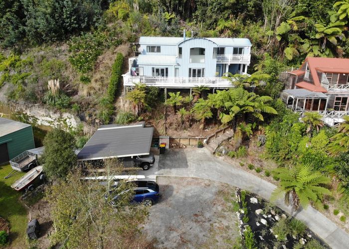  at 90 Okareka Loop Road, Lake Okareka, Rotorua, Bay Of Plenty