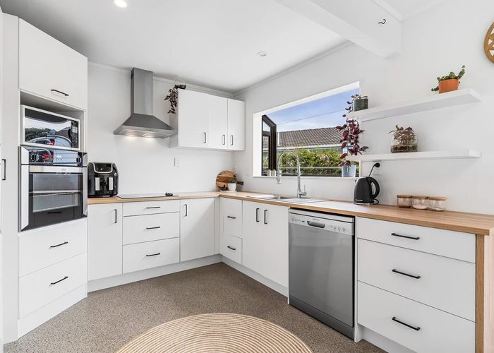  at 15A Martin Road, Manurewa, Auckland