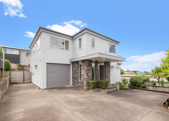  at 34B Masterton Road, Rothesay Bay, Auckland