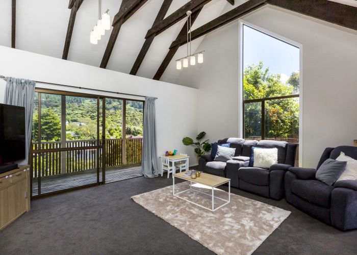 For sale 21 Tapestry Grove, Silverstream, Upper Hutt, Wellington