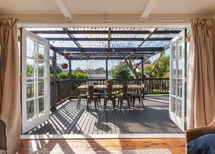  at 42 Beach Haven Road, Beach Haven, Auckland