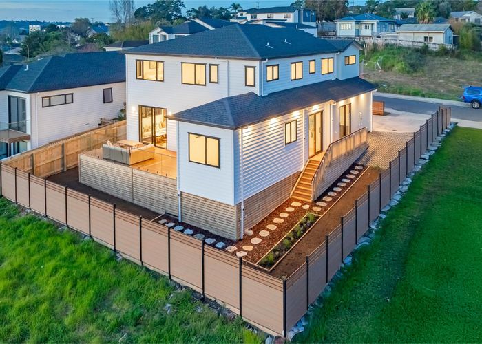  at 10 Monte Cristal Avenue, Swanson, Waitakere City, Auckland