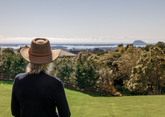  at 727 Esdaile Road, Tauranga