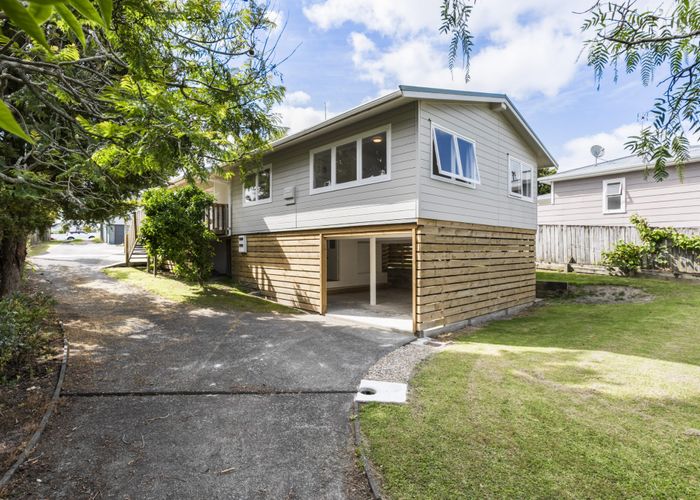  at 2/40 Salisbury Road, Birkdale, Auckland