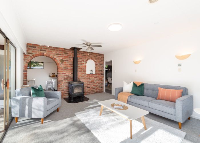  at 1 Avian Crescent, Blue Mountains, Upper Hutt, Wellington
