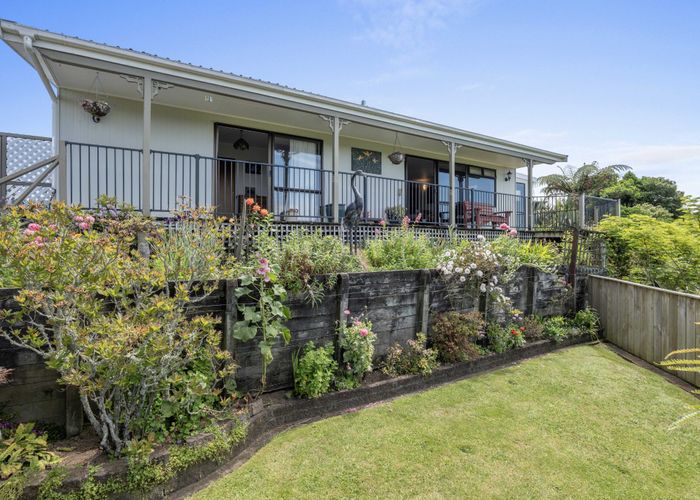  at 5C Lindaver Grove, Merrilands, New Plymouth