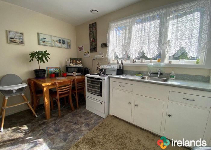  at 2/34 Compton Street, Woolston, Christchurch City, Canterbury