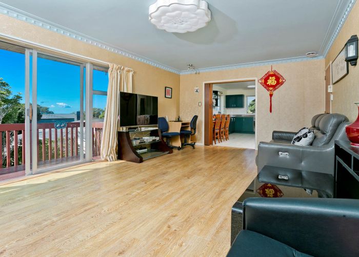  at 4/205 Onewa Road, Birkenhead, Auckland