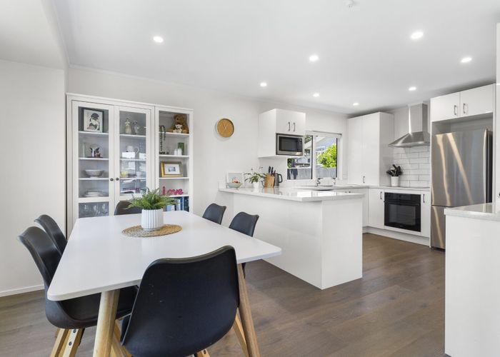 at 1/260 Birkdale Road, Birkdale, Auckland