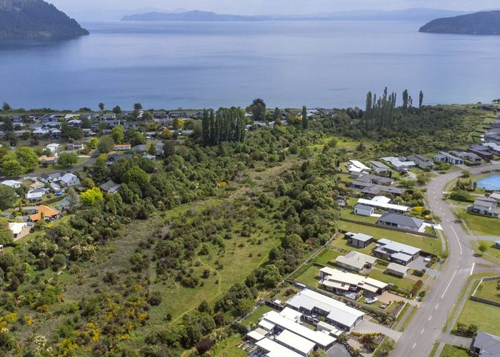  at 127 Lisland Drive, Taupo
