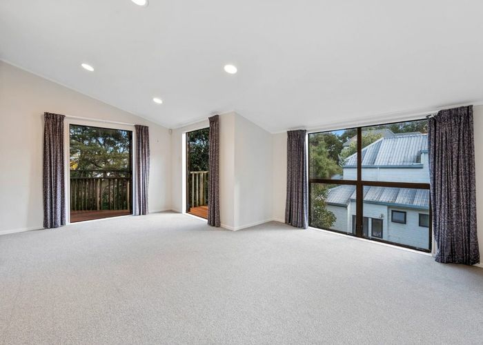  at 1/58 James Evans Drive, Northcote, Auckland