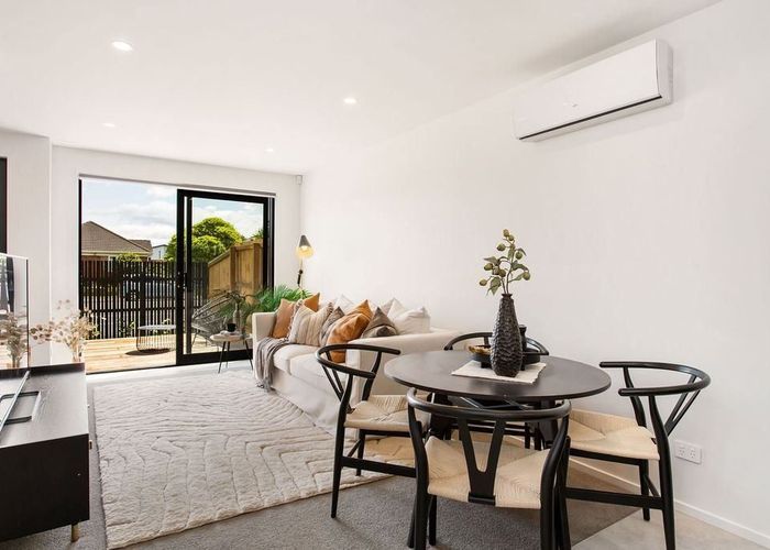  at 2/80 Milton Street, Somerfield, Christchurch