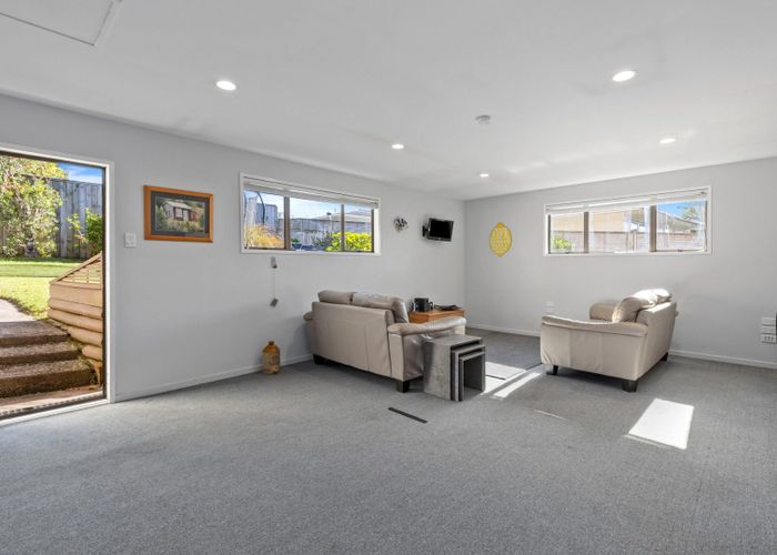  at 6 Spinella Drive, Bayview, North Shore City, Auckland