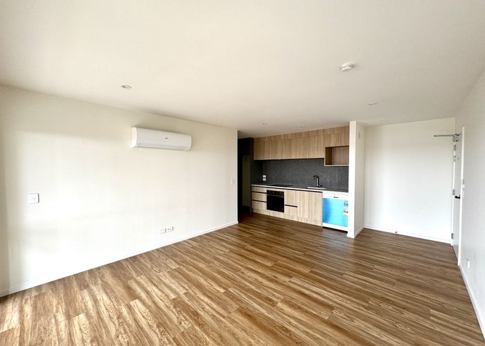  at 204/3 Newelm Lane, Flat Bush, Manukau City, Auckland