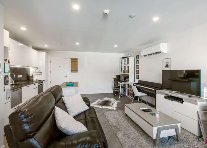  at 108/82 Jellicoe Road, Panmure, Auckland